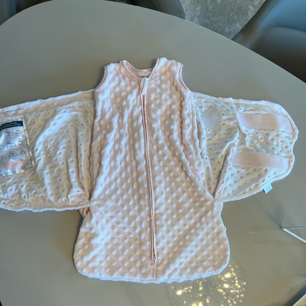 HALO Sleepsack Plush Dot. Wearable Blanket, TOG 3.0, Pink, Newborn, 0-3 Months